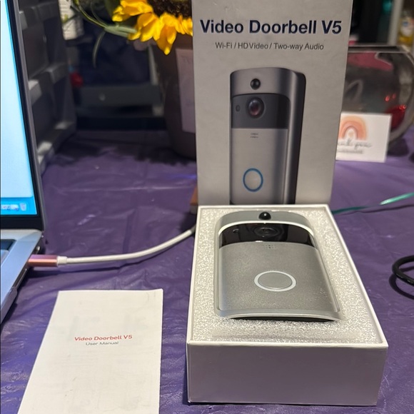 Smart Video Doorbell V5 with Wi-Fi - Picture 1 of 9